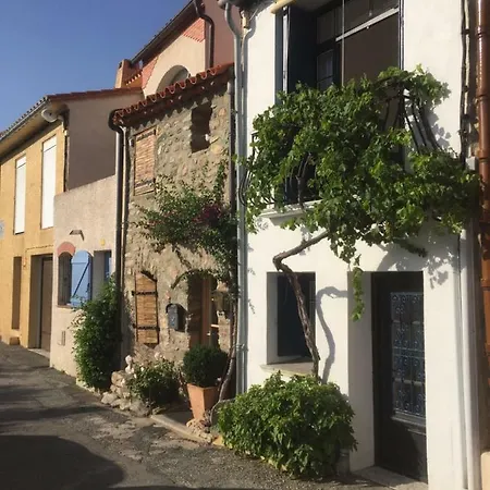 La Maison Blanche Aux Volets Blues Ferienhaus Laroque-des-Albères